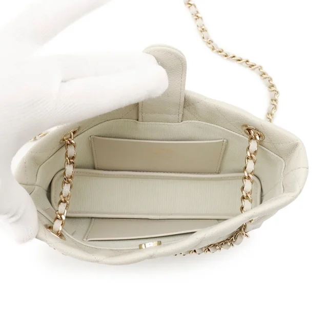 Chanel Timeless Classics Line ChainClutch Bag Light GrayAP4423 Caviar Leather in Caviar leather from GALLERY RARE, photo 6 of 13