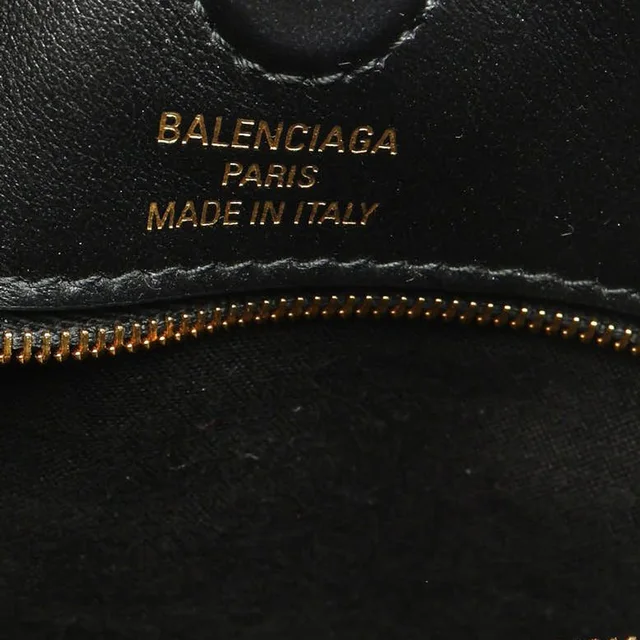 Balenciaga Mini Hampton Bag in Leather from A Retro Tale, photo 11 of 14