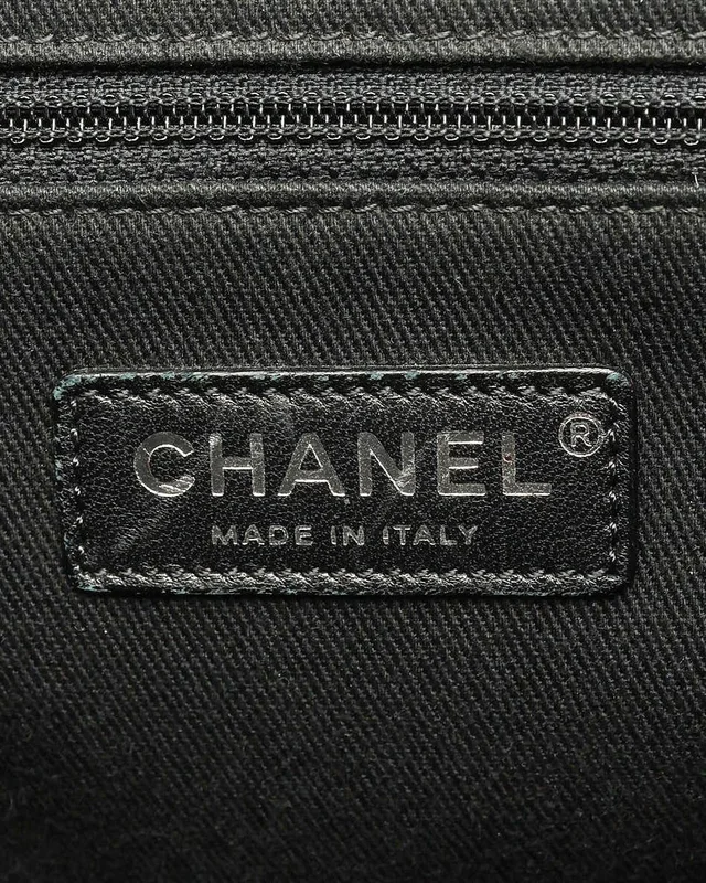 Chanel Airline Tote Bag in Canvas from A Retro Tale, photo 7 of 10