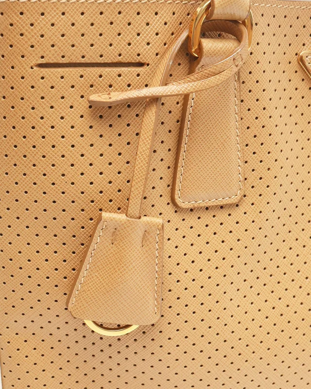 Prada Saffiano Galleria Bag in Saffiano leather from A Retro Tale, photo 6 of 13