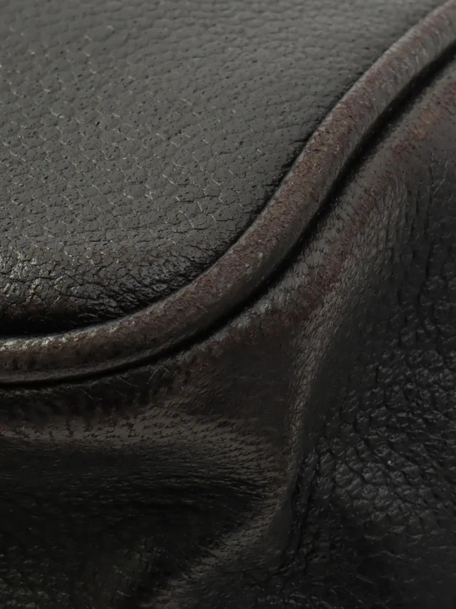 Chanel 2.55 Chain Shoulder Bag, Black, circa 2008 in Black Caviar leather from VINTAGE QOO TOKYO, photo 15 of 17