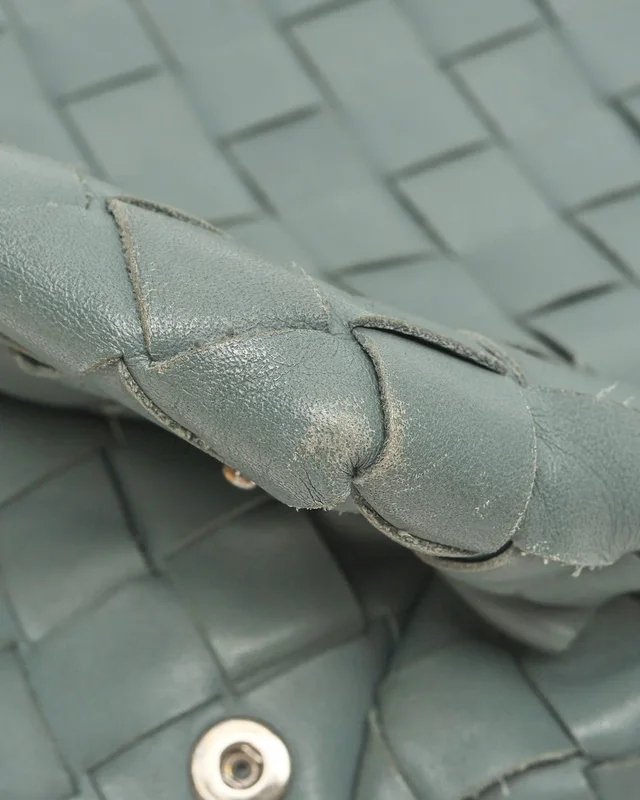 Bottega Veneta Intrecciato Pouch in Woven leather from A Retro Tale, photo 6 of 8