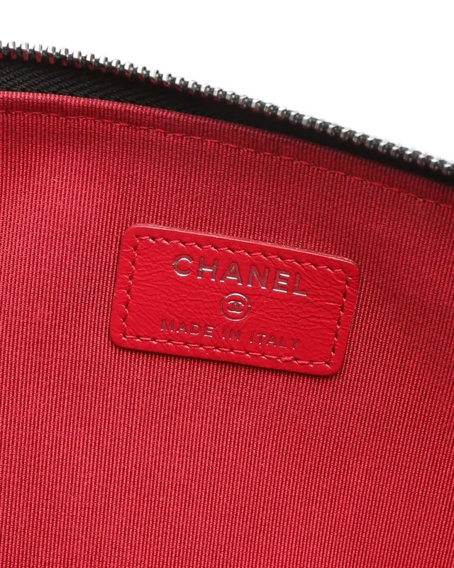 Chanel Gabrielle Quilted Tweed Clutch Bag in Tweed from A Retro Tale, photo 10 of 12