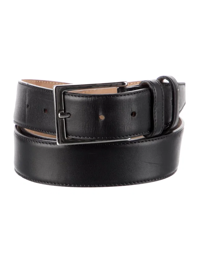 Tod's Leather Belt in black Leather from The RealReal