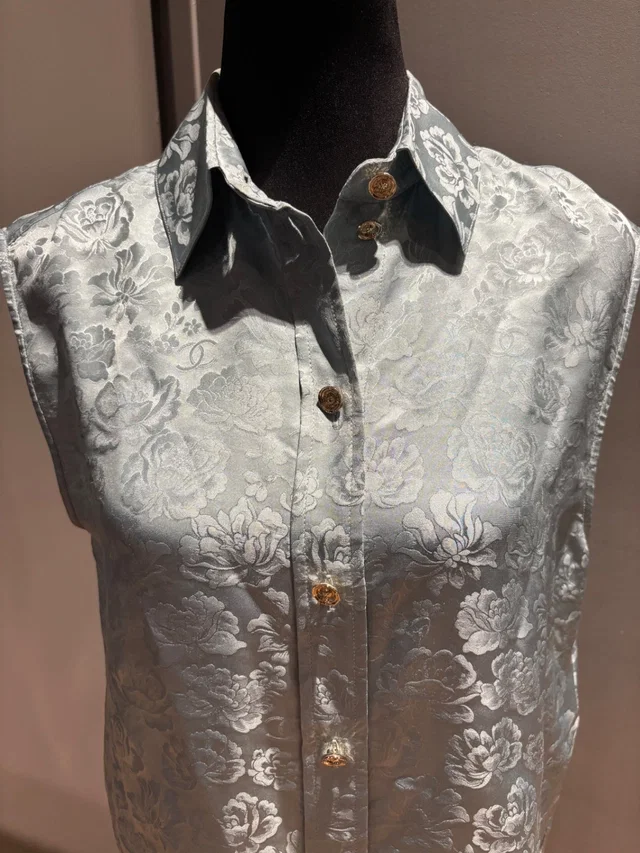 Chanel Silk Sleeveless Shirt in Silk from HEWI