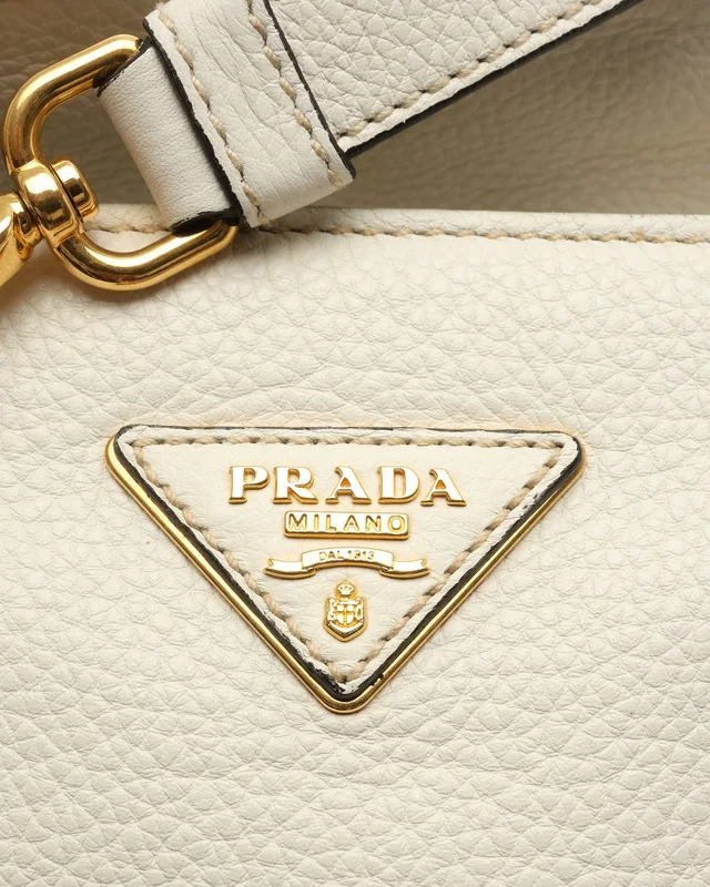 Prada Vitello Daino Tote Bag in Leather from A Retro Tale, photo 7 of 9