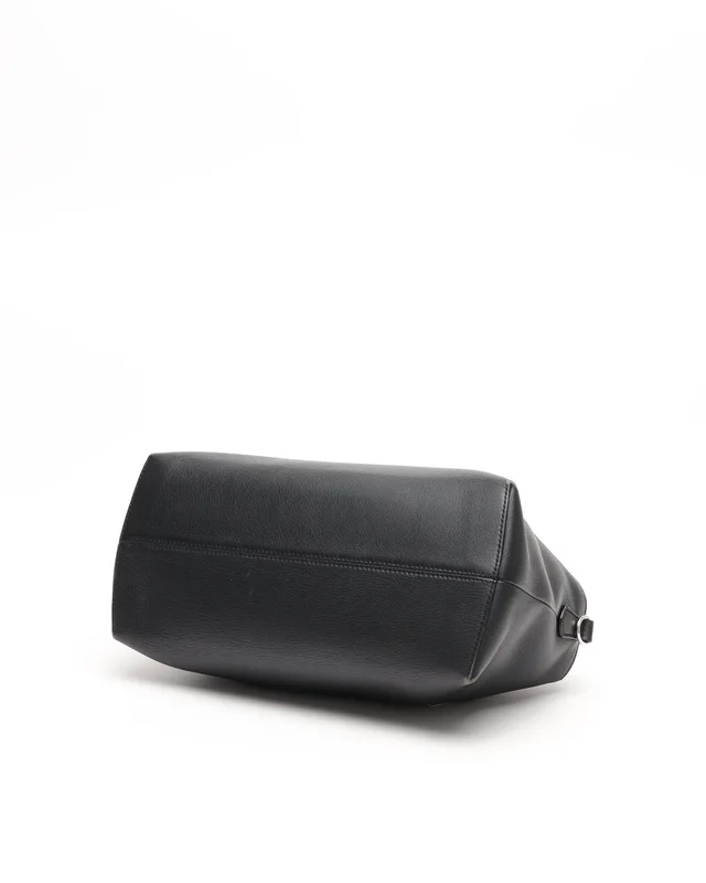 Fendi Medium By The Way Bag in Caviar leather from A Retro Tale, photo 4 of 10