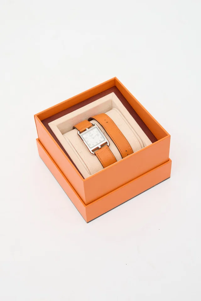 Hermès 2011 Swift Cape Cod Double Tour Watch in Swift leather from VSP Consignment