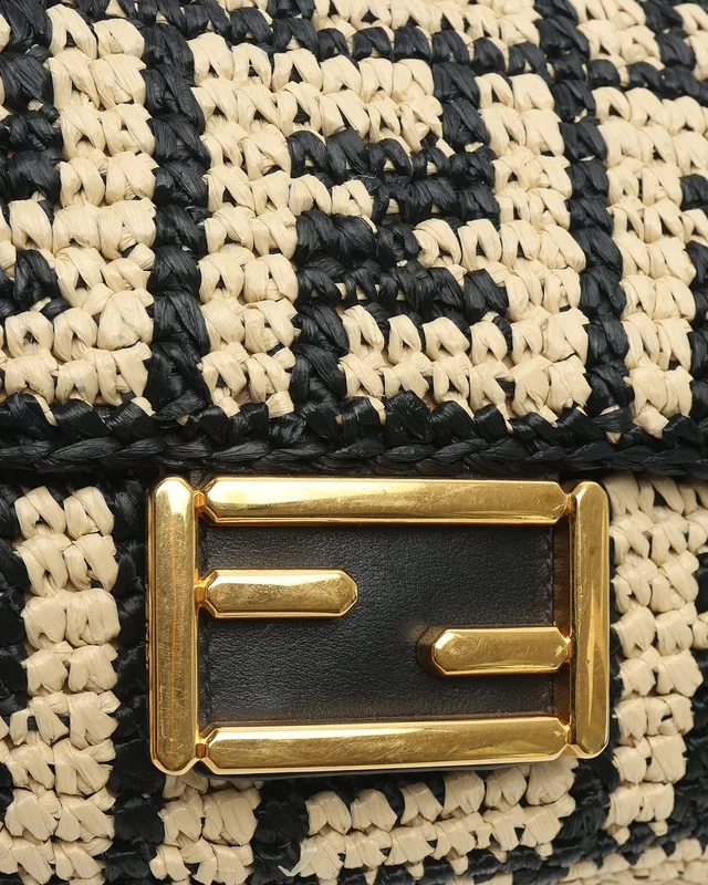 Fendi Raffia Baguette Bag in Raffia from A Retro Tale, photo 7 of 9