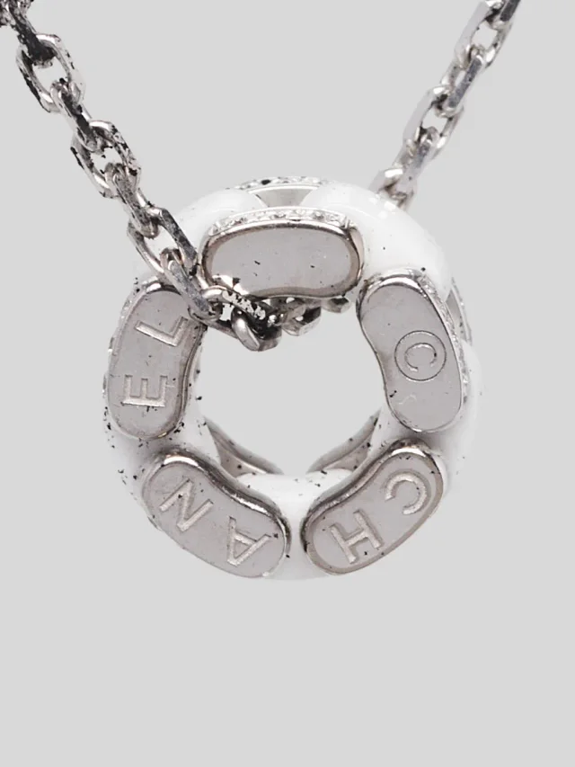 Chanel 18k White Gold Ceramic and Diamond Ultra Pendant Necklace in White Ceramic from Yoogis, photo 4 of 6