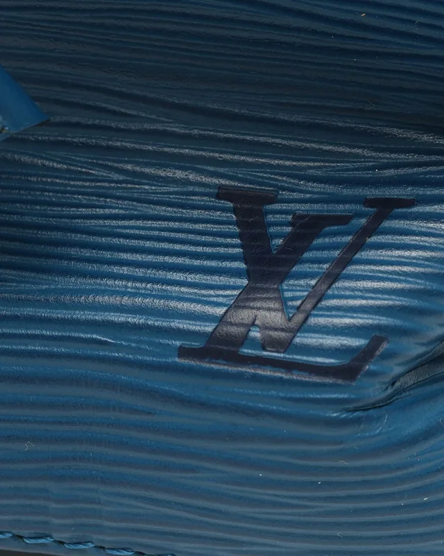 Louis Vuitton Epi Petit Noé Bag in Leather from A Retro Tale, photo 8 of 10