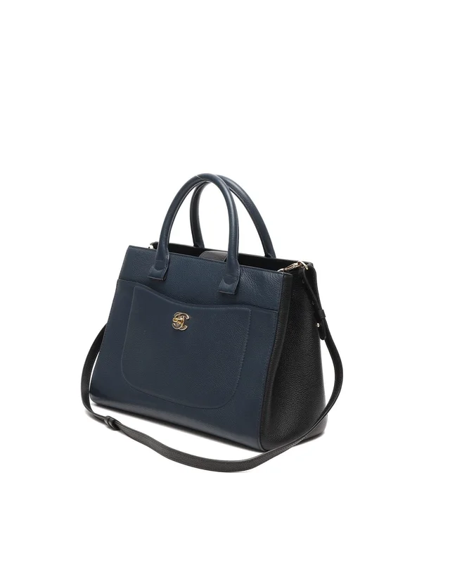 Chanel Caviar Neo Executive Bag in Caviar leather from A Retro Tale, photo 2 of 12