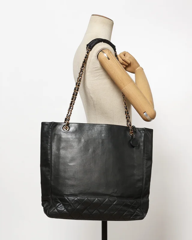 Chanel CC Matelassé Chain Tote Bag in Leather from A Retro Tale, photo 10 of 10