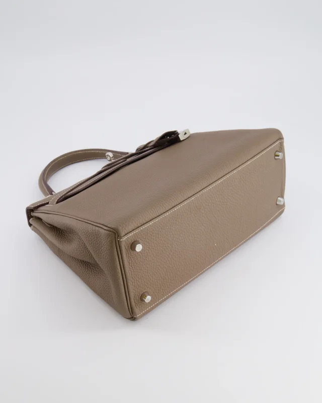 Hermès Kelly 28 Retourne Bag in Taupe Togo leather from Sellier, photo 20 of 23