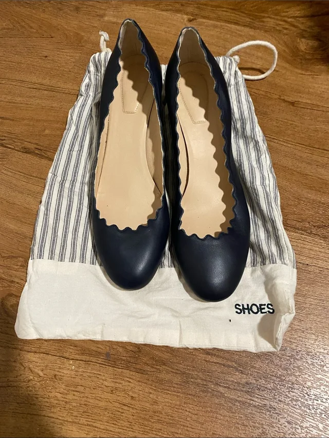 Chloé Women's Scalloped Edge Navy Leather Block Heel Shoes With Dust Bag. in blue Leather from Poshmark