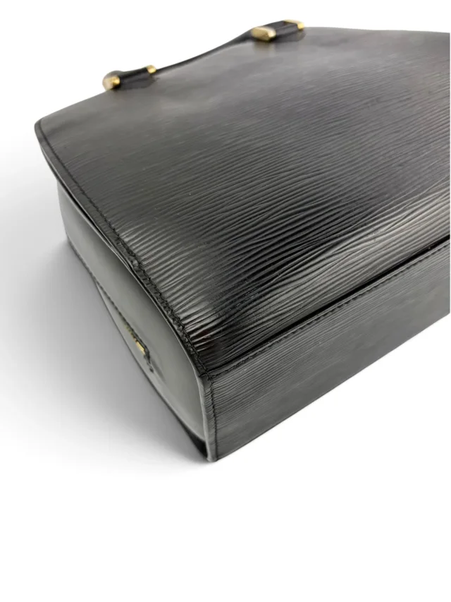 Louis Vuitton Vintage Black Epi Pont Neuf in Black Leather from Season 2 Consign, photo 7 of 10