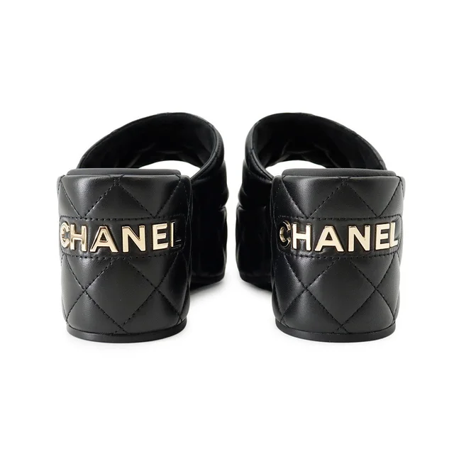 Chanel CC Logo Matelasse Sandals BlackG39678 Lambskin Size 38C in Lambskin from GALLERY RARE, photo 2 of 2
