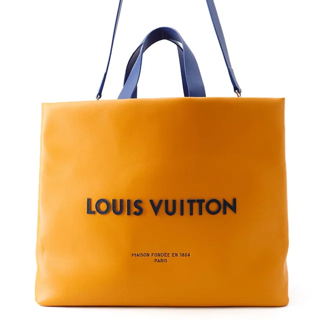 Louis Vuitton Shopper bag SaffronM24457 Leather Size MM in Leather from GALLERY RARE