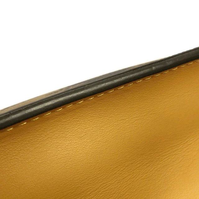 Louis Vuitton Sac Plat Messenger Monogram Shoulder Bag in Brown Canvas from LuxUness, photo 3 of 9