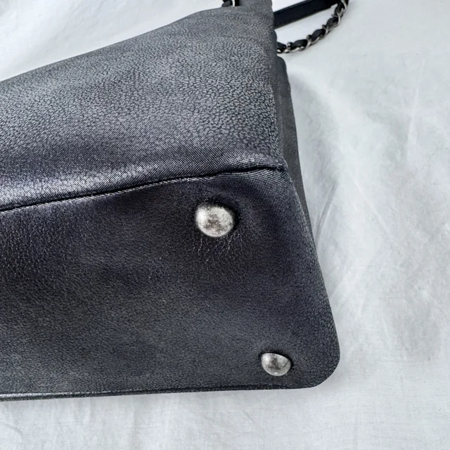 Chanel CC Timeless Iridescent Tote Bag in Metal, Nubuck Leather from Reowned, photo 11 of 13