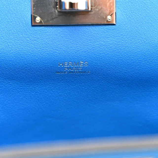 Hermès Swift Toolbox 20 Bleu Hydra in Blue Swift leather from FASHIONPHILE, photo 6 of 10