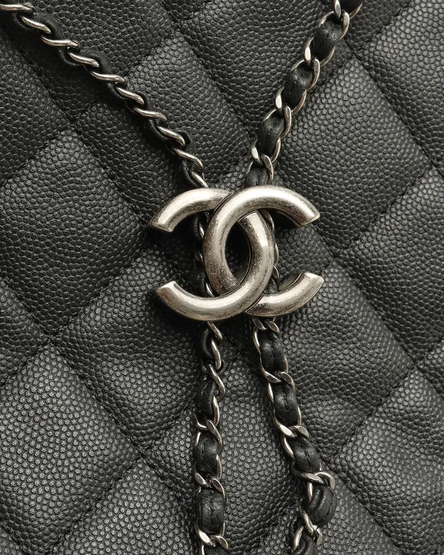Chanel CC Caviar Accordion Bucket Bag in Caviar leather from A Retro Tale, photo 6 of 9