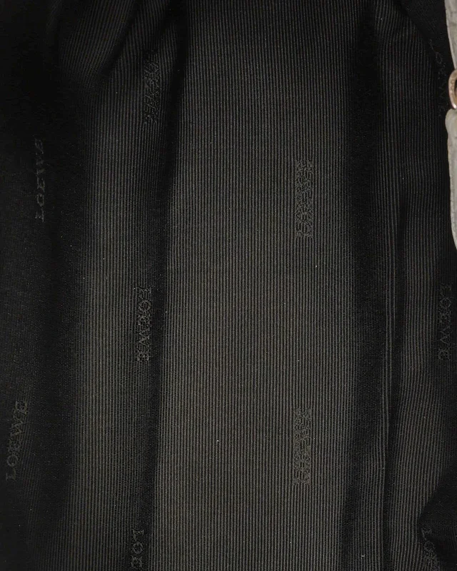 Loewe Senda Shoulder Bag in Leather from A Retro Tale, photo 8 of 9