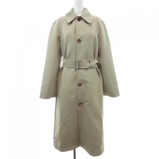 Burberry Trench Coat from LuxUness