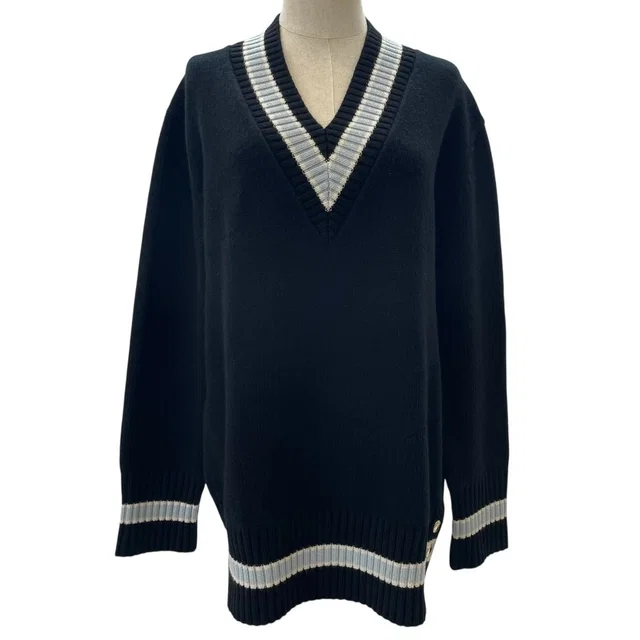 Burberry V-neck Wool Knit Sweater in Wool from LuxUness