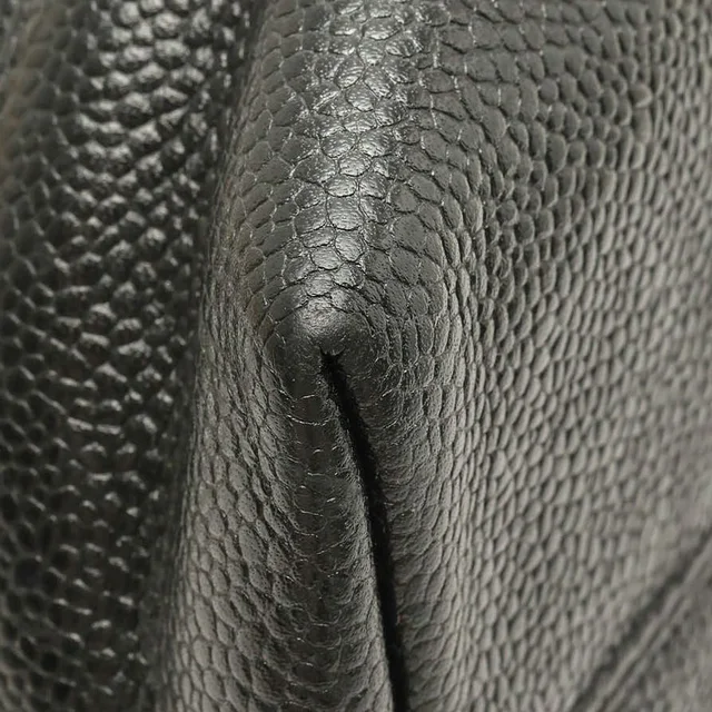 Chanel CC Chain Tote Bag in Caviar leather from A Retro Tale, photo 7 of 11