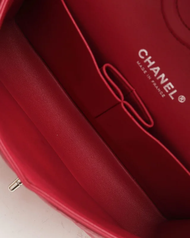 Chanel Classic Medium Double Flap Bag in Leather from A Retro Tale, photo 7 of 10