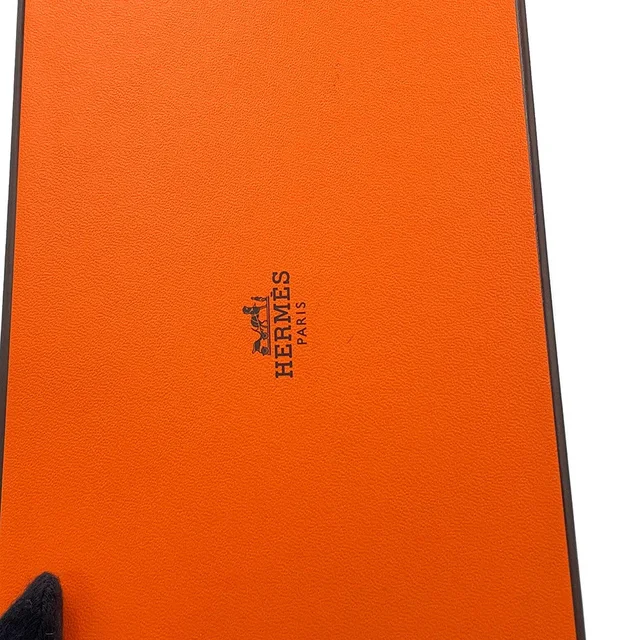Hermès Constance To Go Long Sesame Epsom in Epsom leather from GALLERY RARE, photo 2 of 2