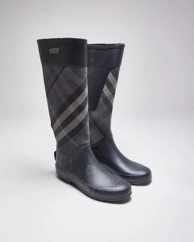 Burberry Black Wellington Boots - UK3 in Black from Rokit Vintage