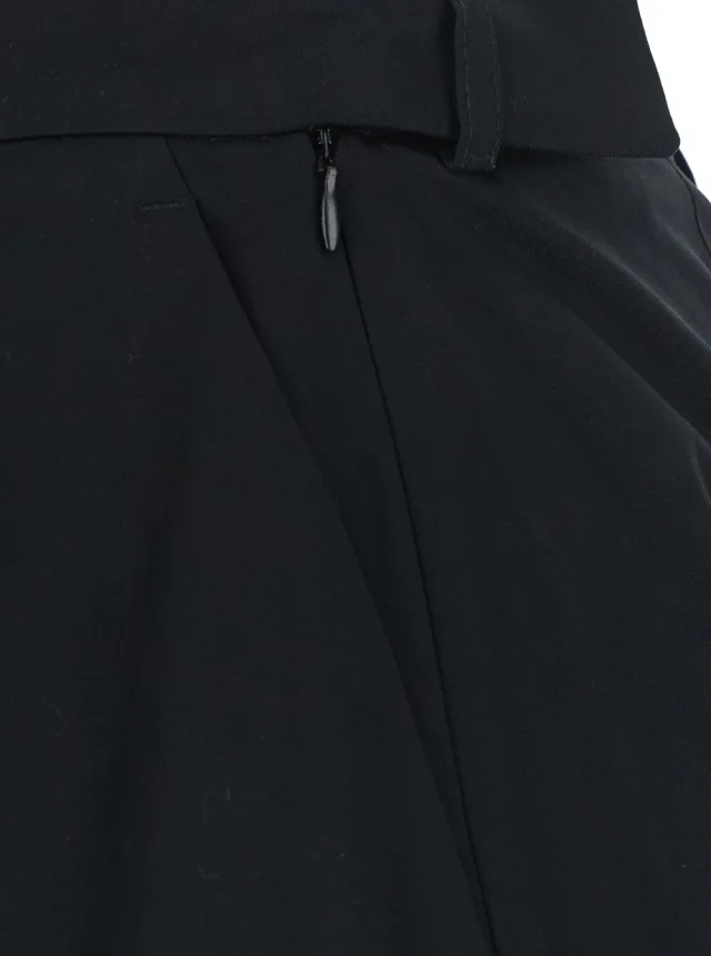 LEPLAIN Black Shorts with pleated design in Fabric women in Black, photo 5 of 6 from Gaudenzi Boutique