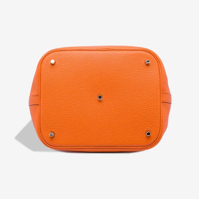 Hermès Picotin 26 Clémence Orange H in Orange Clemence leather from SACLÀB, photo 4 of 5