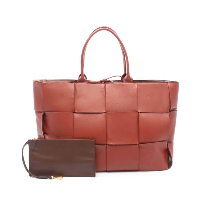 Bottega Veneta THE ARCO TOTE Leather Tote Bag in Leather from LuxUness