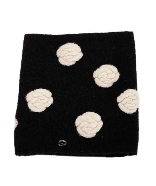 Chanel camellia flower black snood in Black Leather from Luxury Promise