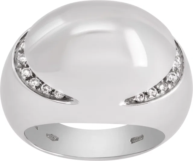 Bvlgari Cabochon ring in White White Gold from Gray And Sons
