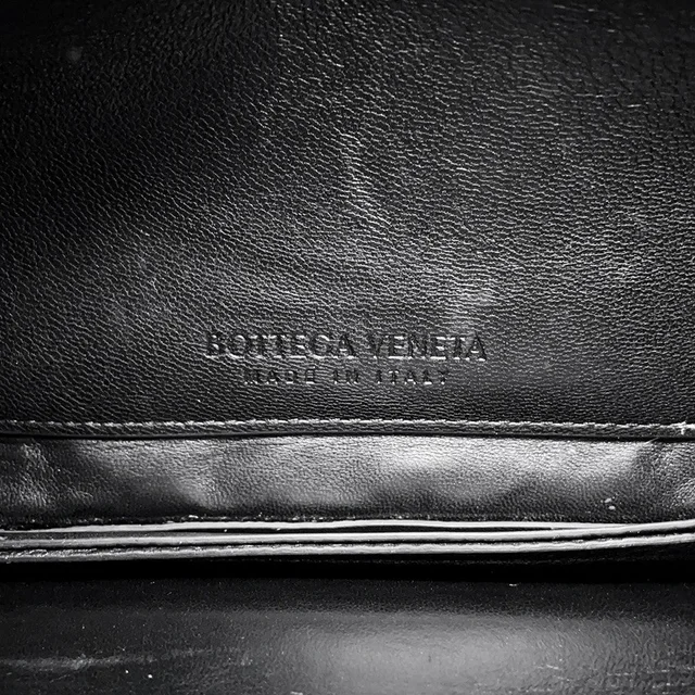 Bottega Veneta Mount Envelope Shoulder Bag Black Leather in Black Leather from GALLERY RARE, photo 17 of 18