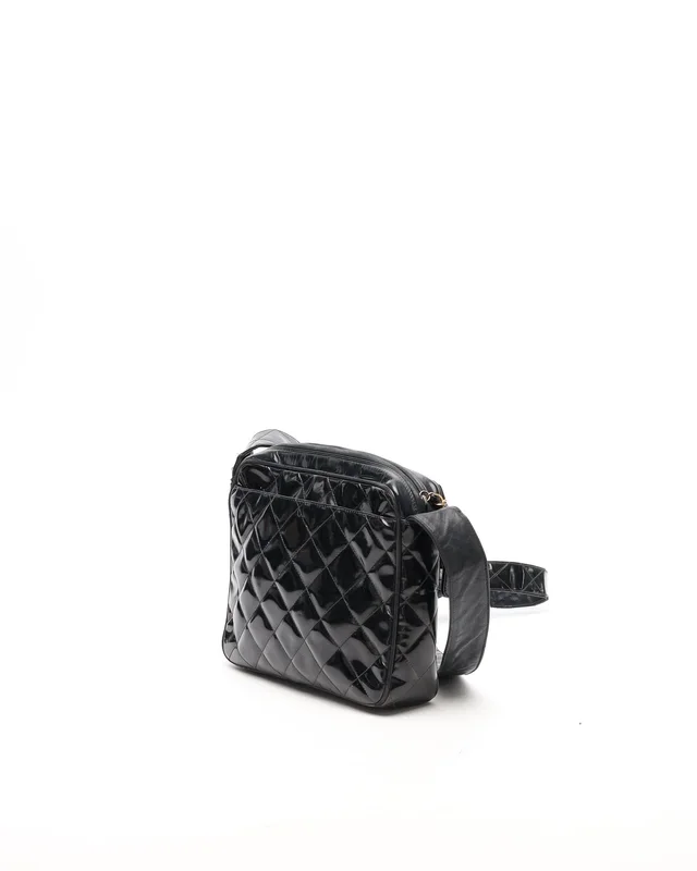 Chanel Patent Quilted Crossbody Bag in Patent leather from A Retro Tale, photo 3 of 9
