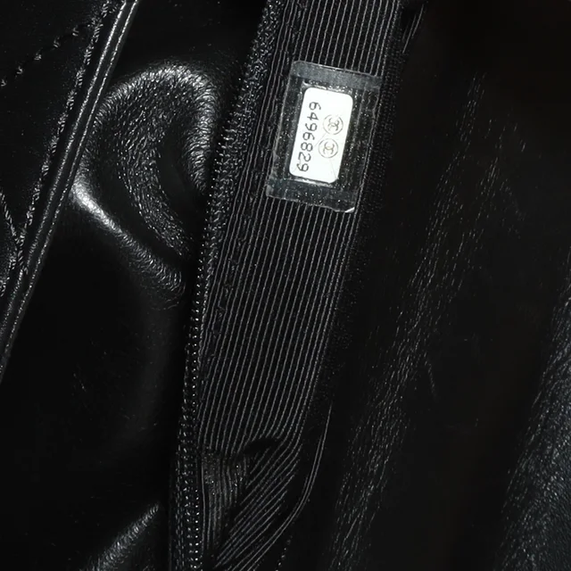 Chanel Matelasse Plastic Chain Flap Bag in Lambskin from A Retro Tale, photo 8 of 10