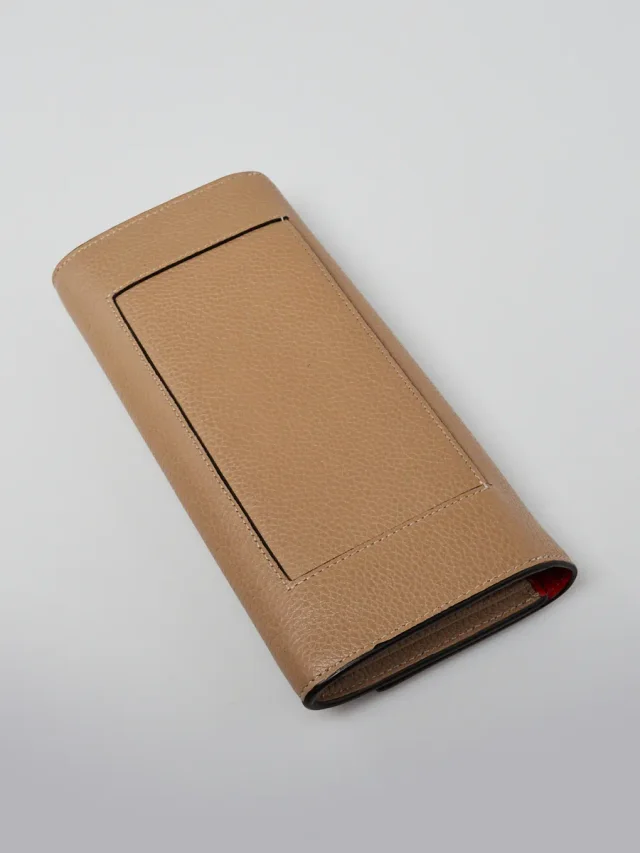 Celine Drummed Leather Large Flap Multifunction Wallet in Beige Leather from Yoogis, photo 4 of 10
