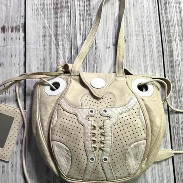 Balenciaga Women's Bag - Cream/Tan in neutral|brown from Depop, photo 1 of 1