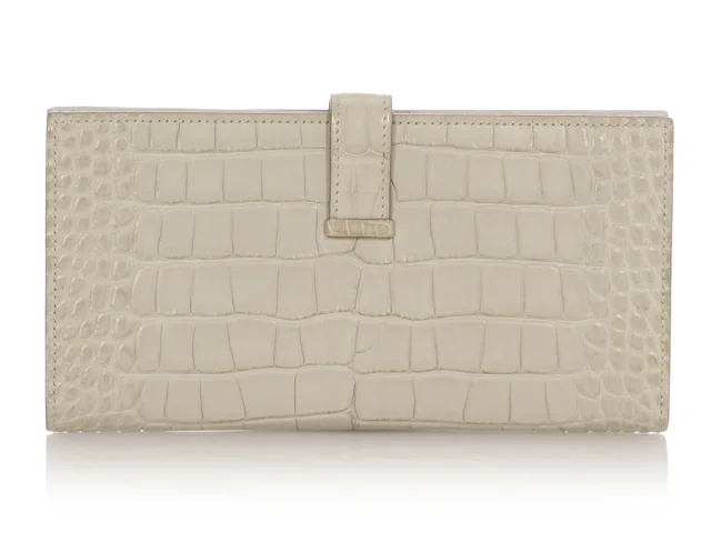 Hermès Béton Matte Alligator Béarn Wallet in Crocodile from Ann's Fabulous Finds, photo 4 of 10