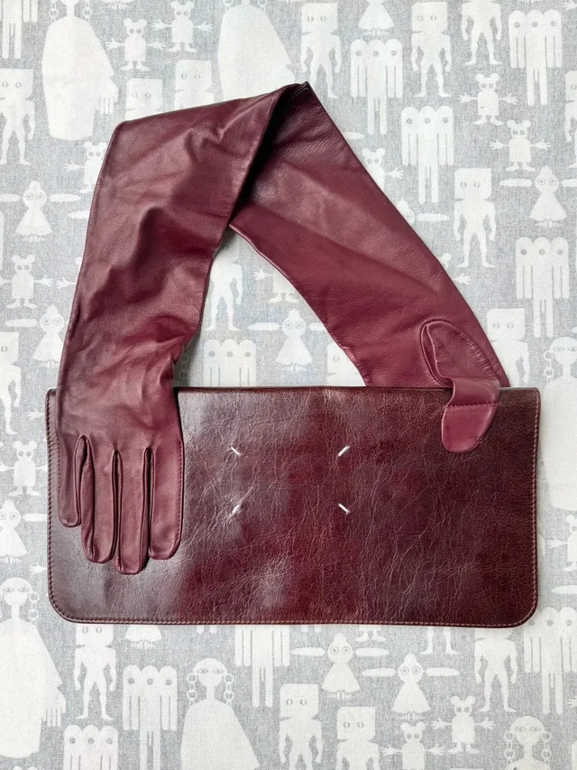 Maison Margiela Vintage Aw07 Glove Clutch Bag in red Leather from Grailed