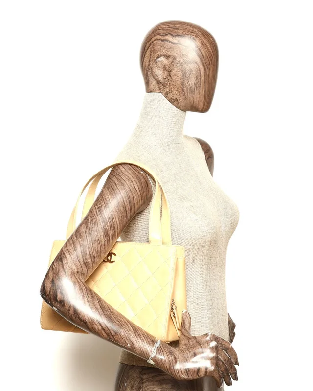 Chanel CC Tote Bag in Leather from A Retro Tale, photo 10 of 10