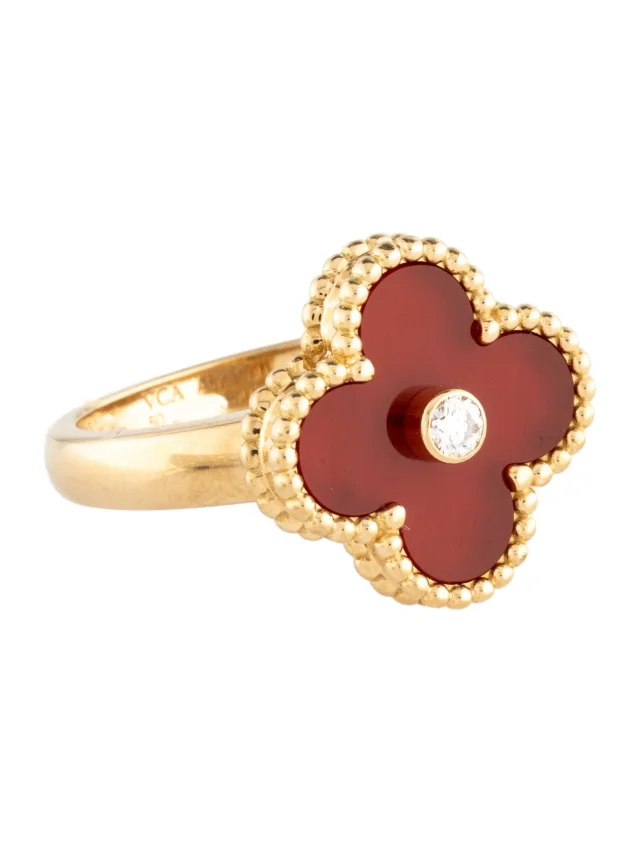 Van Cleef & Arpels Vintage Alhambra Ring in multicolor from The RealReal
