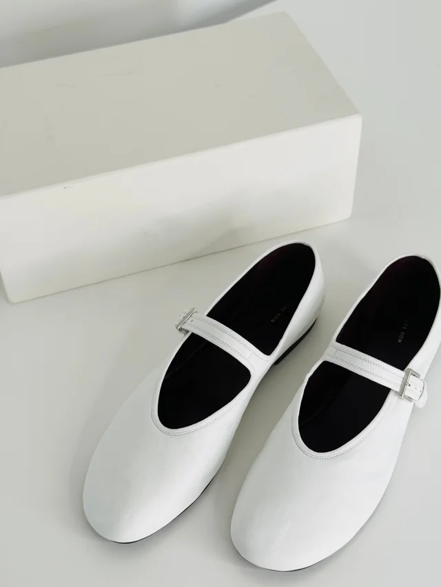 The Row Leather Mary Jane Ballet Flats - Size 40.5 in Leather from Edit Second Hand