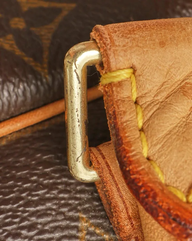 Louis Vuitton Monogram Sirius 50 Travel Bag in Coated canvas from A Retro Tale, photo 11 of 13