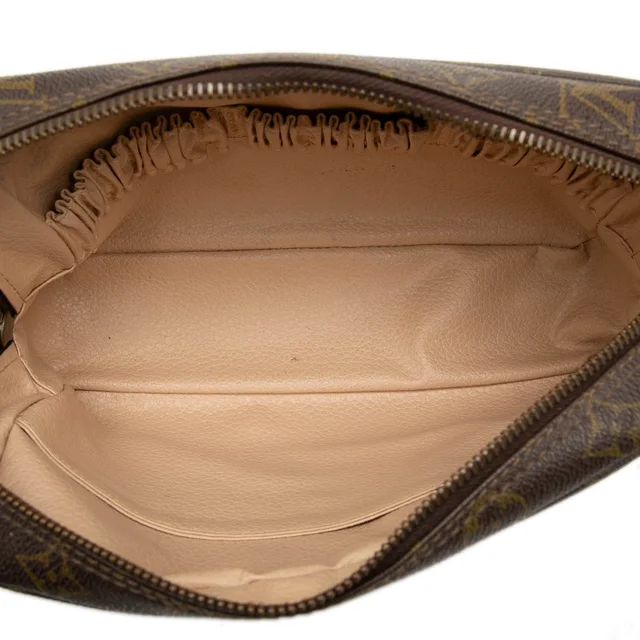 Brown Louis Vuitton Monogram Trousse Toilette 23 Clutch Bag in Brown Coated canvas from Designer Revival, photo 2 of 2